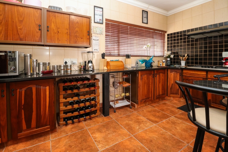 3 Bedroom Property for Sale in Flamwood North West